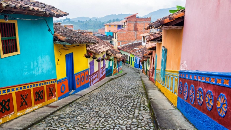 Guatapé, una ciudad colorida y llena de vida.
