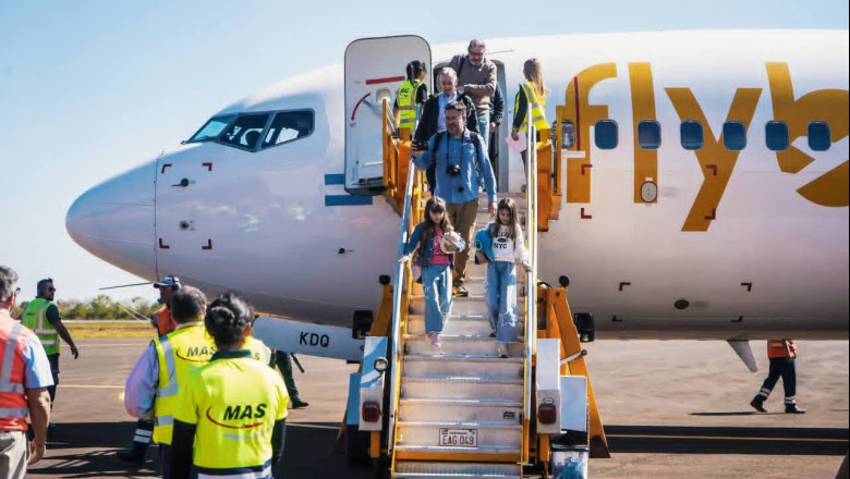 Flybondi aterriza con su primer vuelo internacional y marca un hito histórico