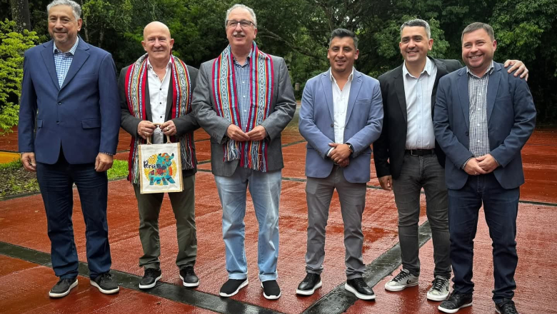 De la Selva a los Andes: Un Viaje Compartido