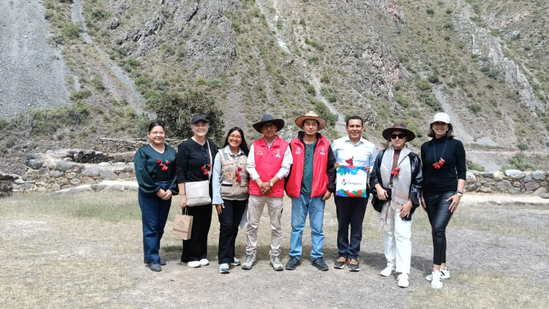 Senatur capacita a funcionarios en Perú sobre gastronomía